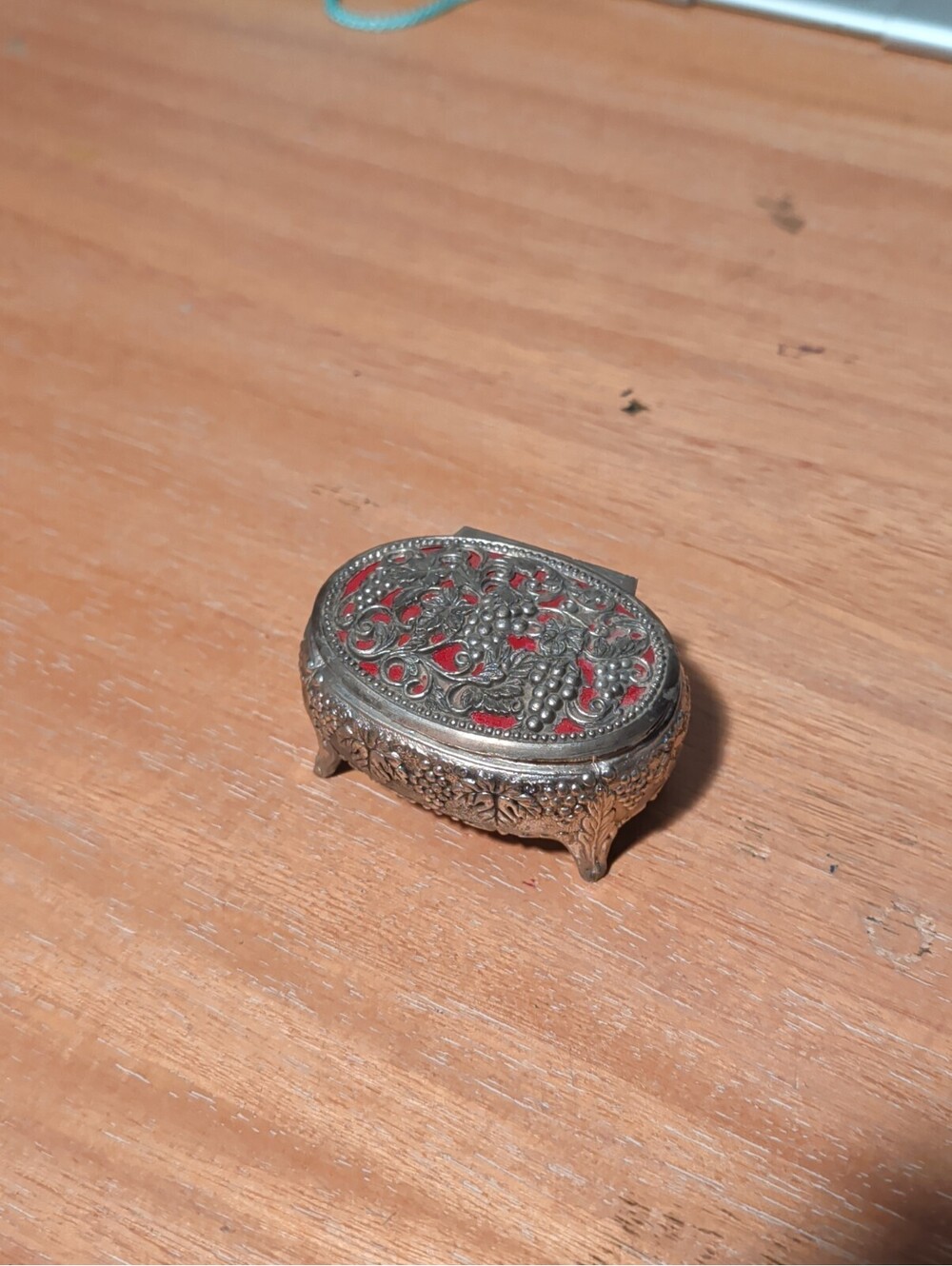 VINTAGE JAPAN JAPANESE SILVER PLATED GRAPE PATTERN JEWELRY TRINKET CASKET BOX